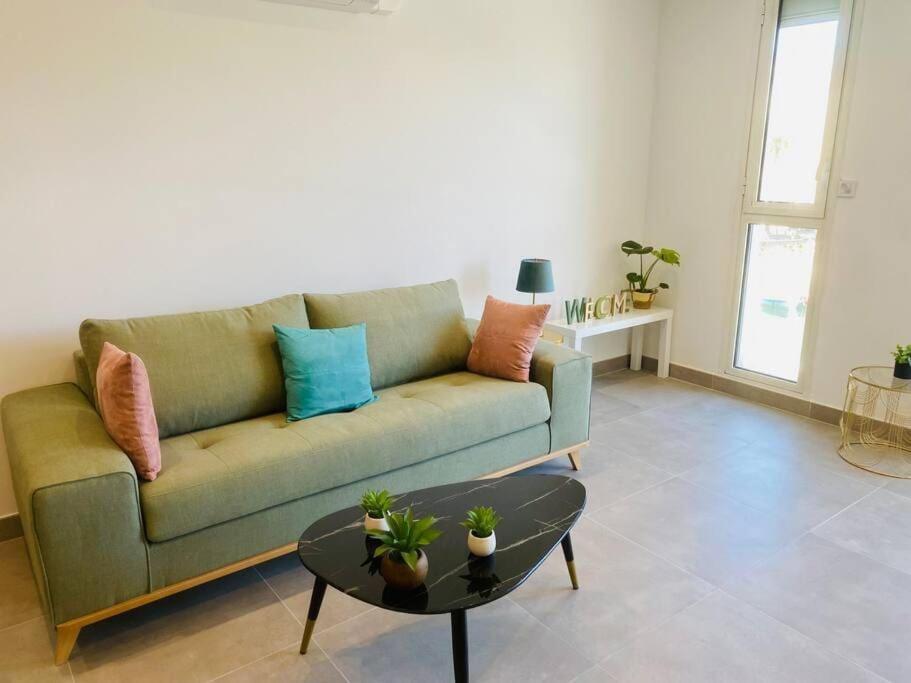 "Royal" Magnifique Appartement Avec Vue Sur Le Cadre Royal Sete Exterior photo